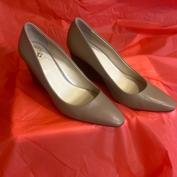 Vince Camuto Shoes - Picture 3 of 14